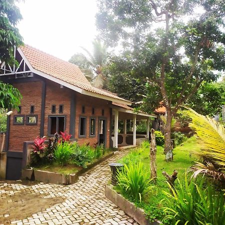 Kelapa Gading Villas Banyuwangi  Esterno foto